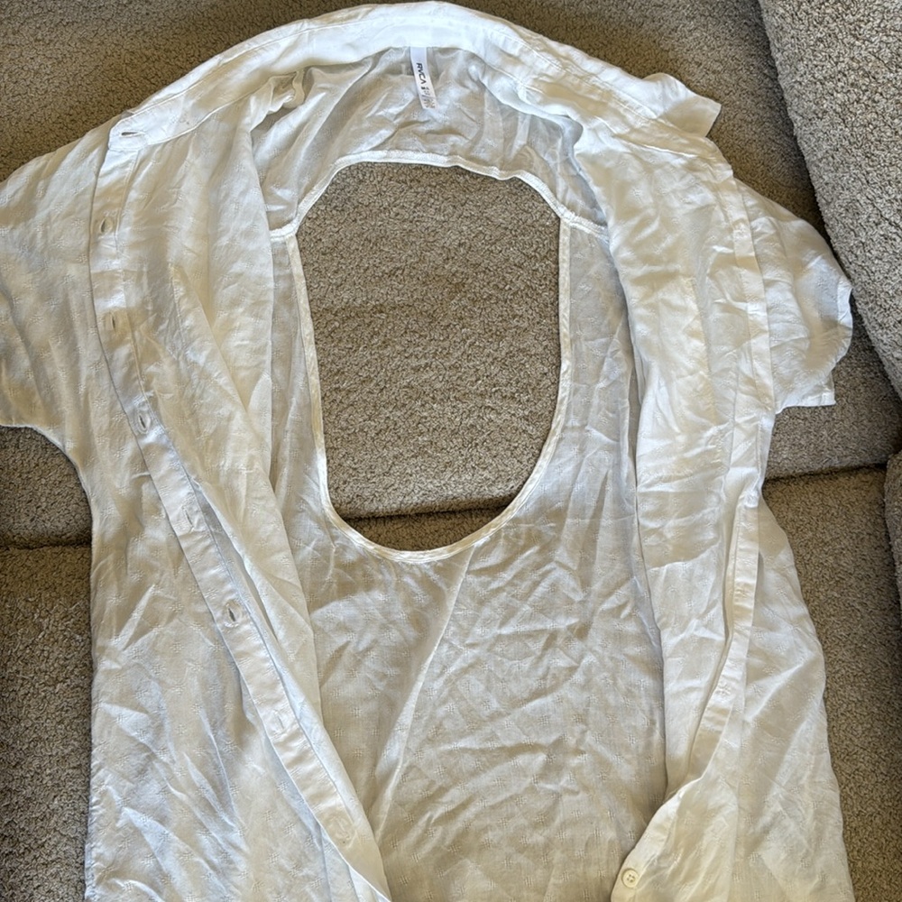 RVCA button down blouse with cutout on back - Picture 4 of 11